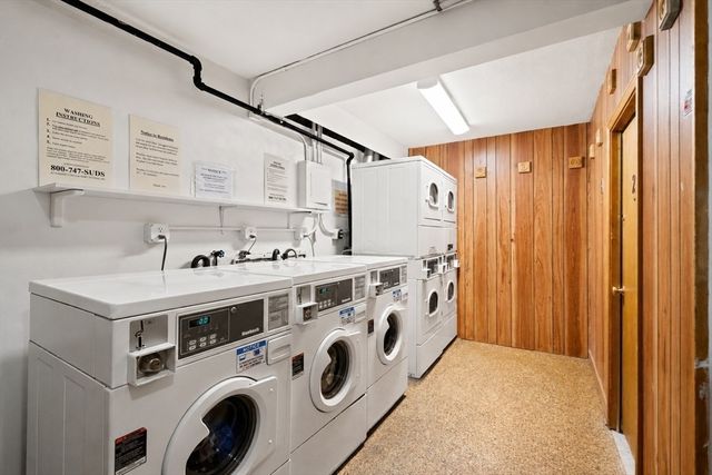 31 Pond St 22, Waltham, MA 02451