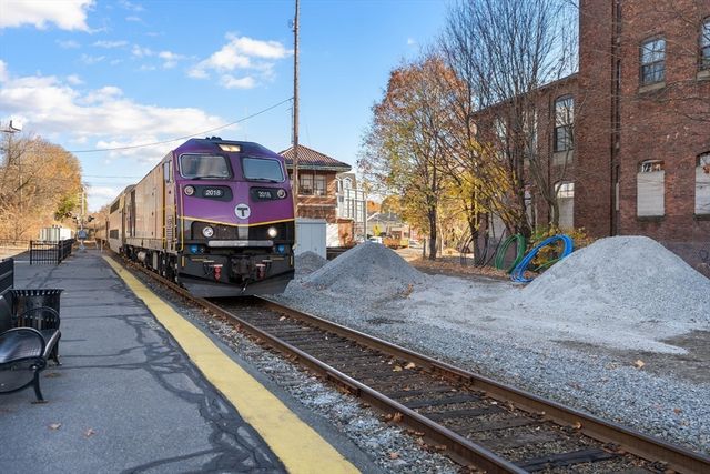 31 Pond St 22, Waltham, MA 02451
