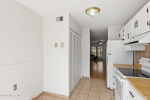 453E Chesterfield Court, Manchester, NJ 08759