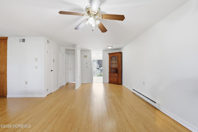 453E Chesterfield Court, Manchester, NJ 08759