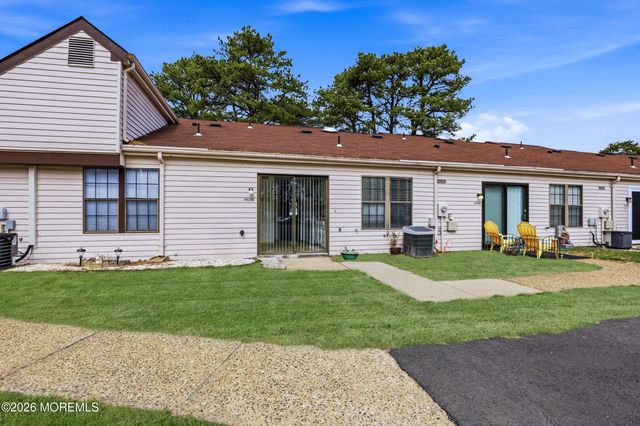 453E Chesterfield Court, Manchester, NJ 08759