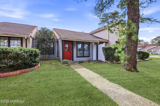 453E Chesterfield Court, Manchester, NJ 08759