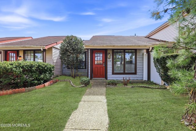 453E Chesterfield Court, Manchester, NJ 08759