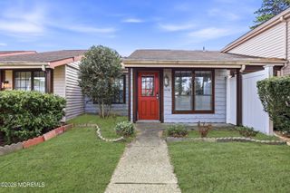 453E Chesterfield Court, Manchester, NJ 08759