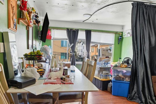 678 Hillside Boulevard, Daly City, CA 94014