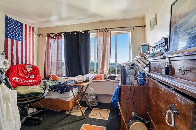 678 Hillside Boulevard, Daly City, CA 94014