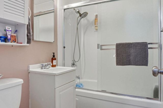 678 Hillside Boulevard, Daly City, CA 94014