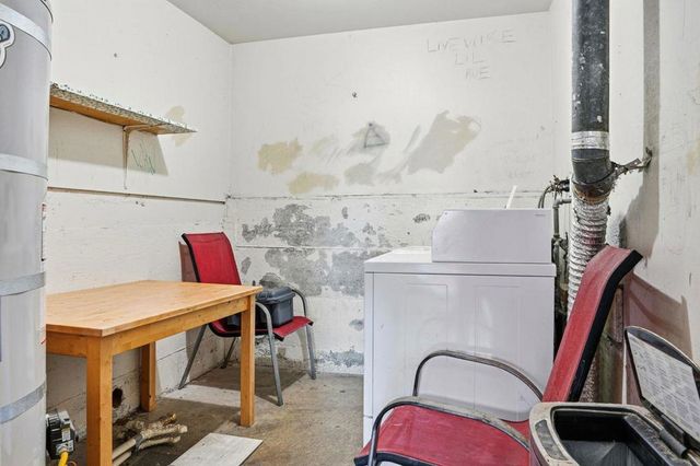 678 Hillside Boulevard, Daly City, CA 94014