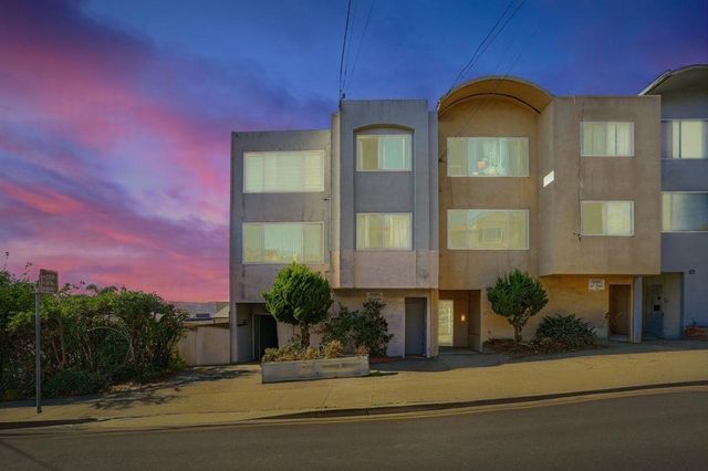 678 Hillside Boulevard, Daly City, CA 94014