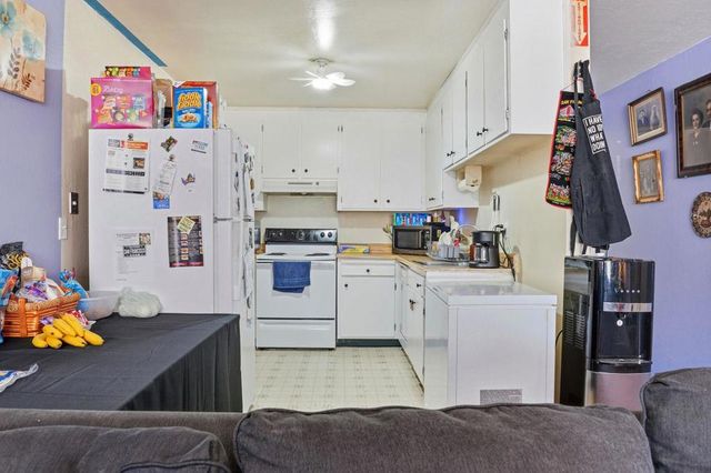 678 Hillside Boulevard, Daly City, CA 94014