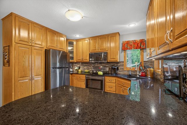 16705 Par Circle SW, Pine City, MN 55063
