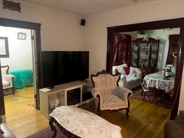 8 Mason St, Brockton, MA 02302
