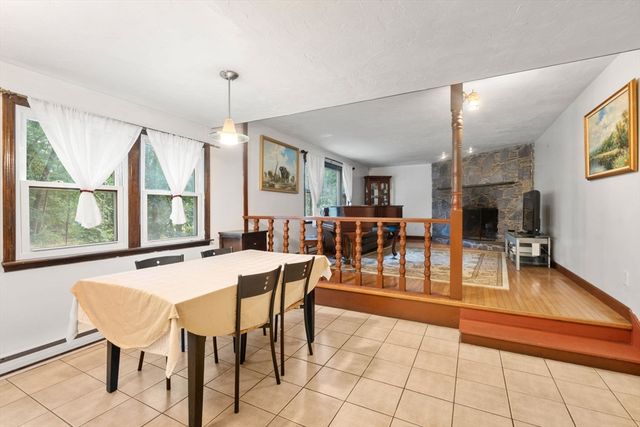 2 Whitney Dr, Sherborn, MA 01770
