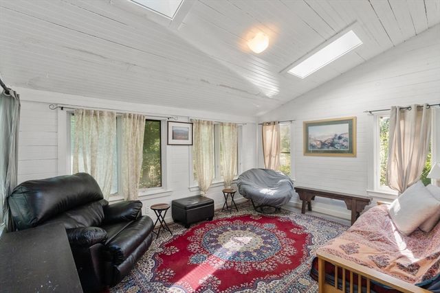 2 Whitney Dr, Sherborn, MA 01770