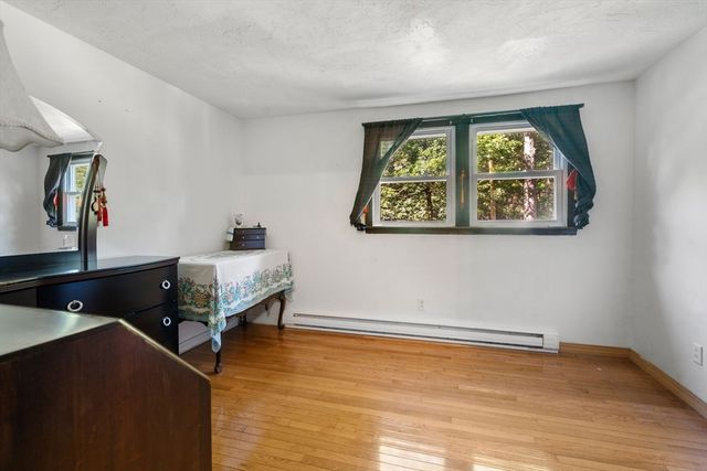 2 Whitney Dr, Sherborn, MA 01770