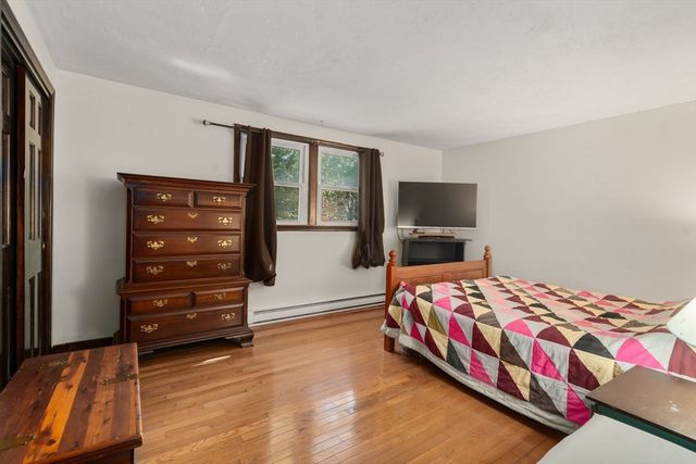 2 Whitney Dr, Sherborn, MA 01770