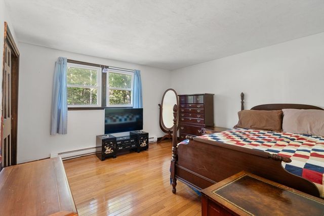 2 Whitney Dr, Sherborn, MA 01770