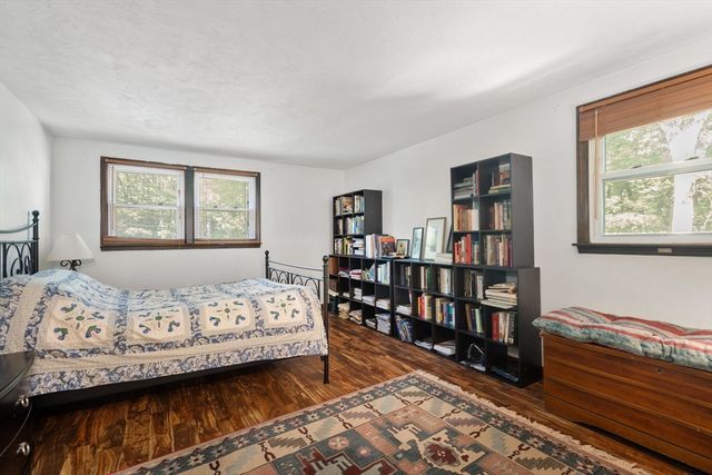 2 Whitney Dr, Sherborn, MA 01770