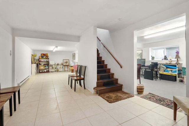 2 Whitney Dr, Sherborn, MA 01770