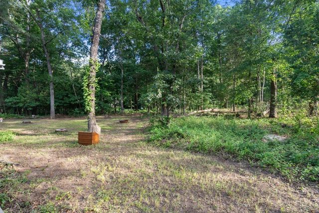 2 Whitney Dr, Sherborn, MA 01770
