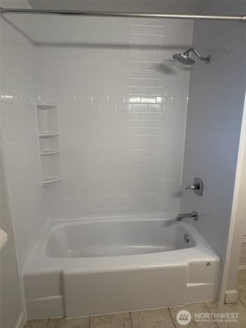 8808 Monte Cristo Drive, Everett, WA 98208