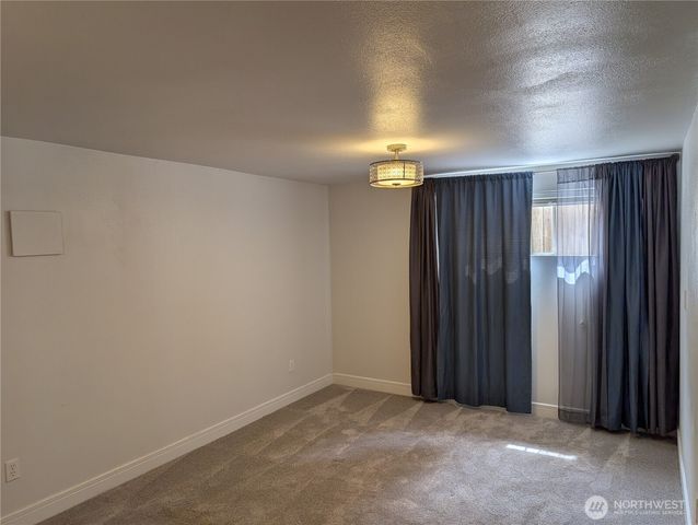 8808 Monte Cristo Drive, Everett, WA 98208