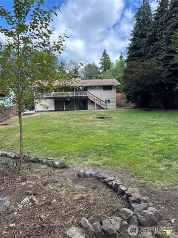 8808 Monte Cristo Drive, Everett, WA 98208