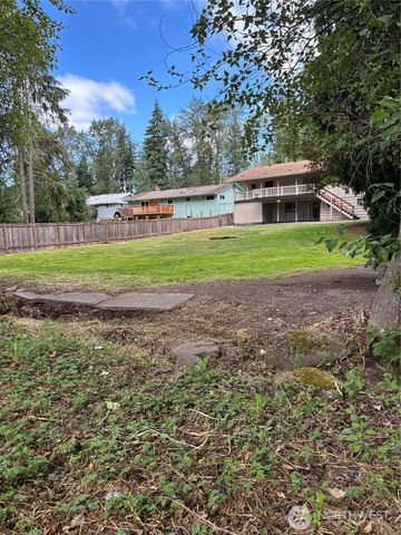 8808 Monte Cristo Drive, Everett, WA 98208