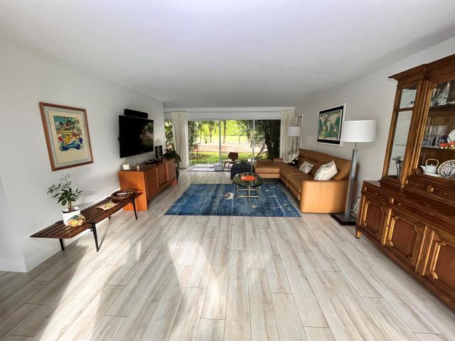 4265 N Quail Ridge Drive A, Boynton Beach, FL 33436