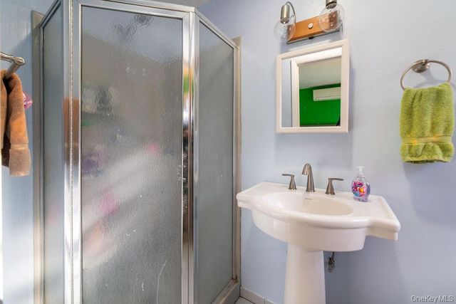 3 Gottlieb Drive, Pearl River, NY 10965