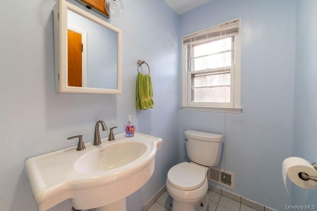 3 Gottlieb Drive, Pearl River, NY 10965