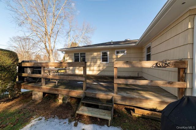 3 Gottlieb Drive, Pearl River, NY 10965