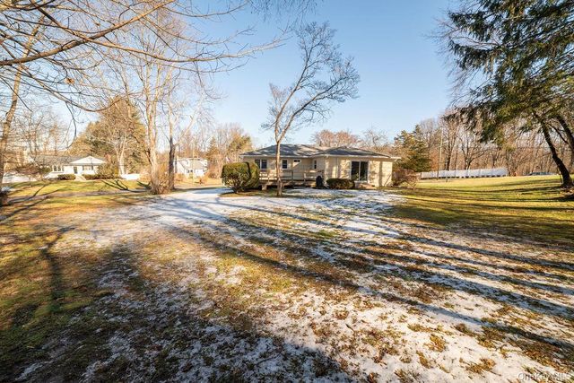 3 Gottlieb Drive, Pearl River, NY 10965