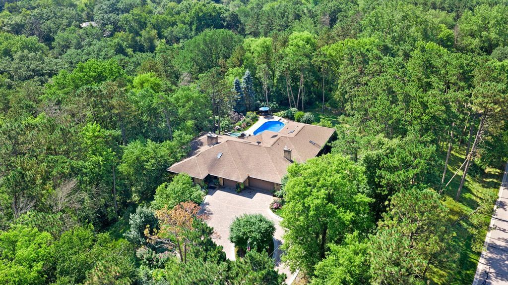6191 Crackleberry Trail, Woodbury, MN 55129 — exterior