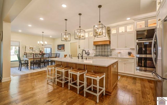 117 Pine View Dr, Benton, KY 42025