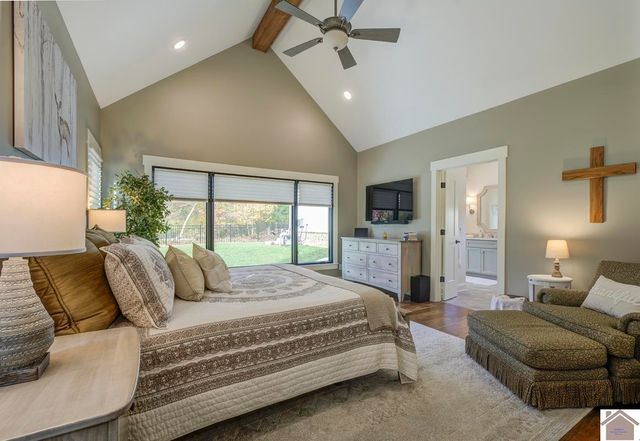 117 Pine View Dr, Benton, KY 42025