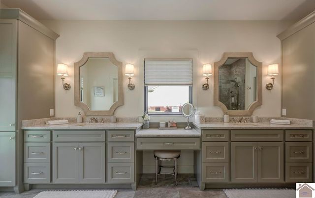 117 Pine View Dr, Benton, KY 42025