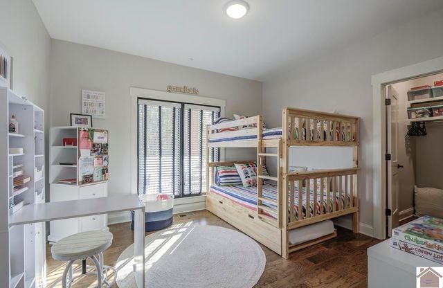 117 Pine View Dr, Benton, KY 42025