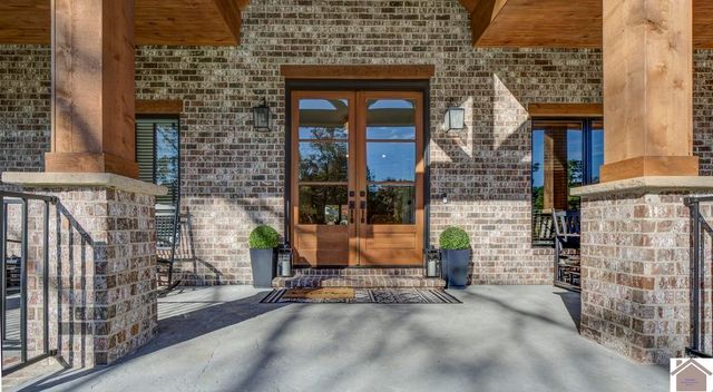 117 Pine View Dr, Benton, KY 42025