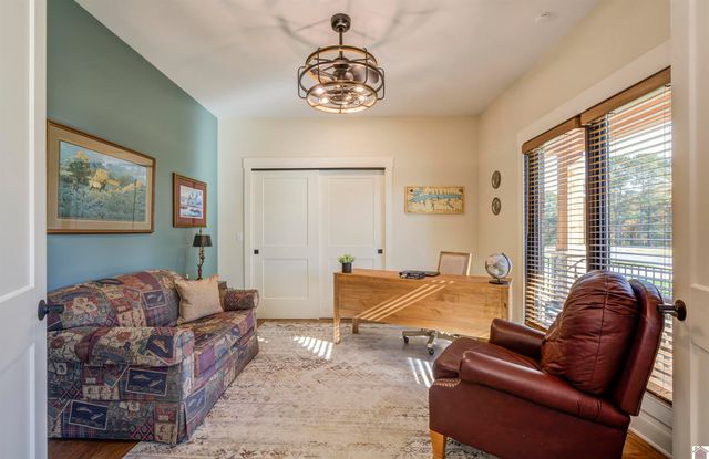 117 Pine View Dr, Benton, KY 42025