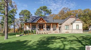 117 Pine View Dr, Benton, KY 42025