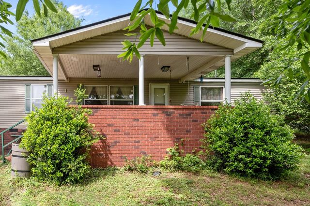 6120 Flatwoods Rd, Camden, TN 38320