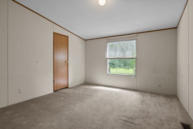 6120 Flatwoods Rd, Camden, TN 38320