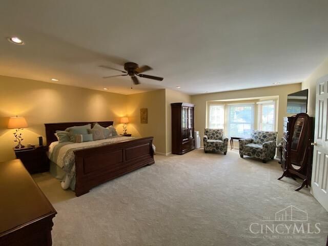 5047 Village Drive, Newtown, OH 45244