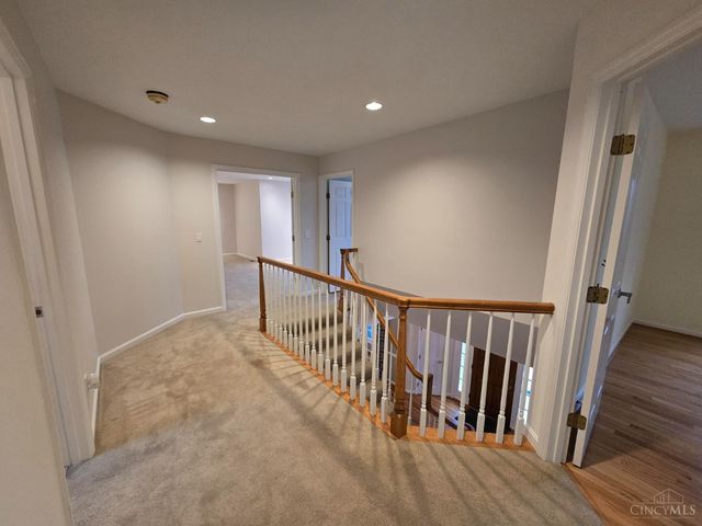 5047 Village Drive, Newtown, OH 45244