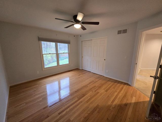 5047 Village Drive, Newtown, OH 45244