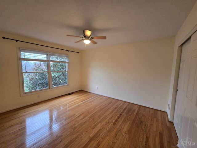 5047 Village Drive, Newtown, OH 45244