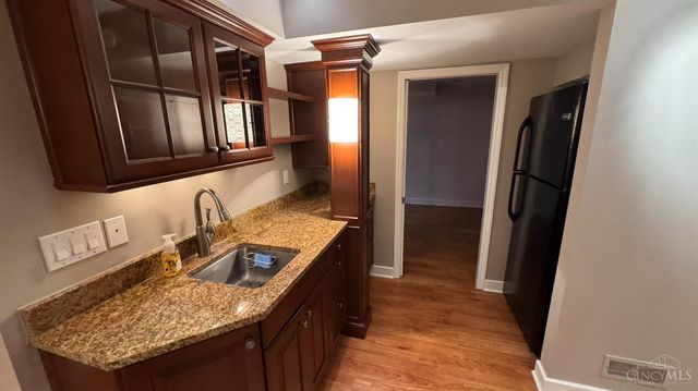 5047 Village Drive, Newtown, OH 45244