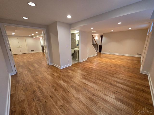 5047 Village Drive, Newtown, OH 45244