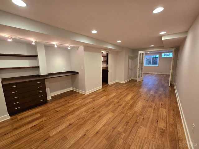 5047 Village Drive, Newtown, OH 45244